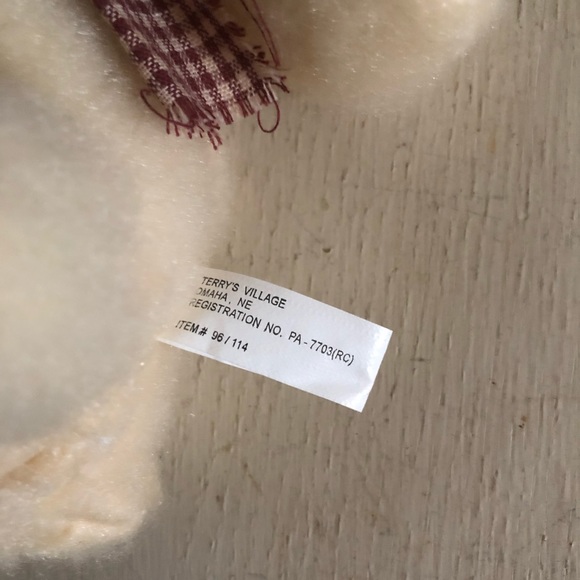 Soft Bunny Decor NWOT - Picture 3 of 3